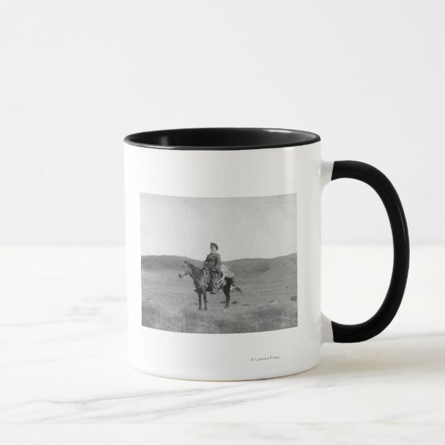 Mann am Pferd mit Slain Antelope Fotografie Tasse (Rechts)