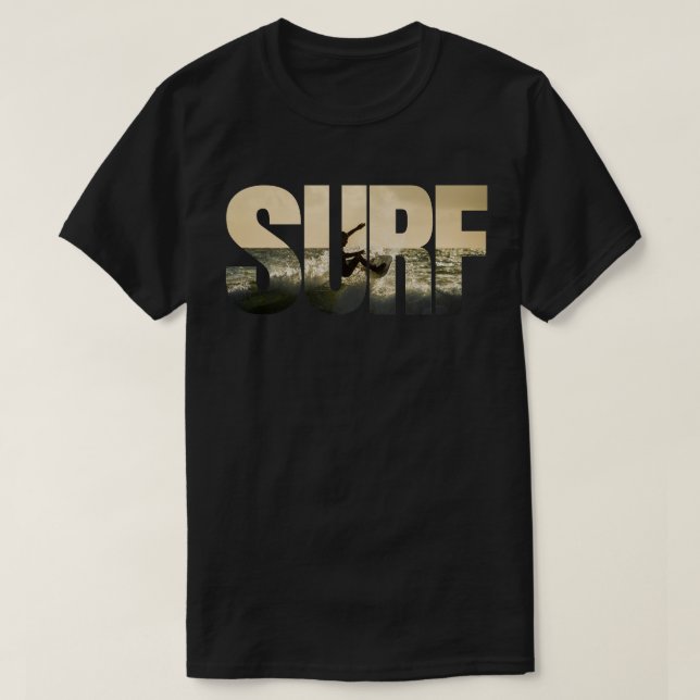 Mann auf dem Surfbrett T-Shirt (Design vorne)