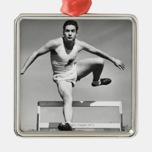 Mann beim Hürdenlauf Ornament Aus Metall