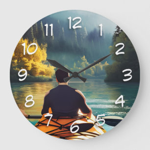 Mann beim Kayakfahren auf einem von Bäumen umgeben Große Wanduhr