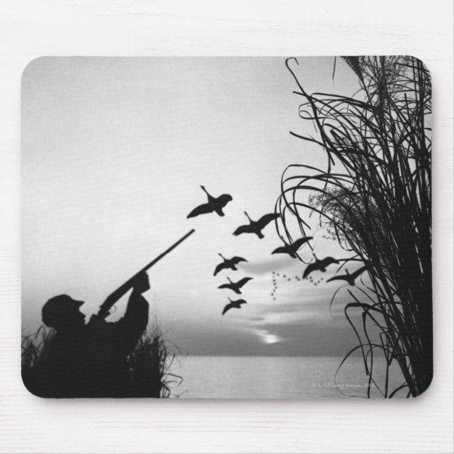 Mann, der Enten jagt Mousepad (Vorne)