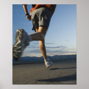 Mann im Betrieb des athletischen Gangs Poster