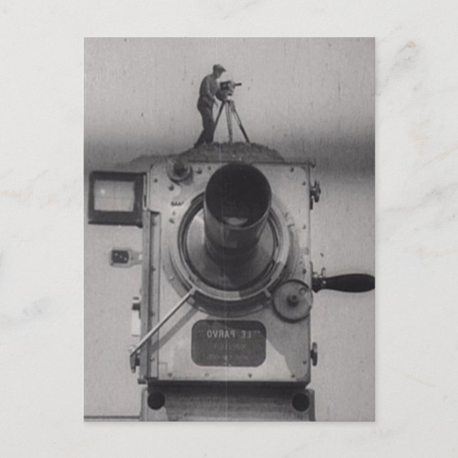 Mann mit einer Film-Kamera (1. Schuss) Postkarte (Vorderseite)