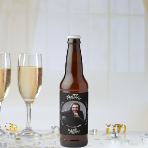 Mann Mythos Legende Foto Name schwarz weiß Bierflaschenetikett