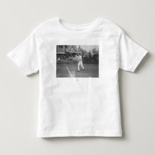 Mann spielt Tennis im Washington DC Turnier Kleinkind T-shirt