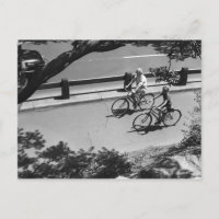 Mann und Junge Radfahren