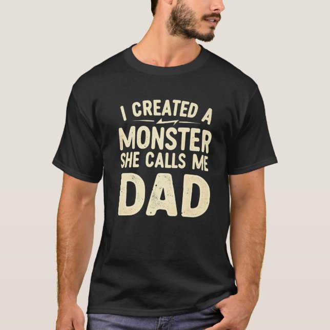 Männer, die ich ein Monster erschuf, nennt sie mic T-Shirt (Vorderseite)
