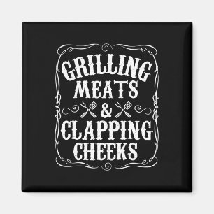 Männer grillen Fleisch und klatschen Wangen Lustig Magnet