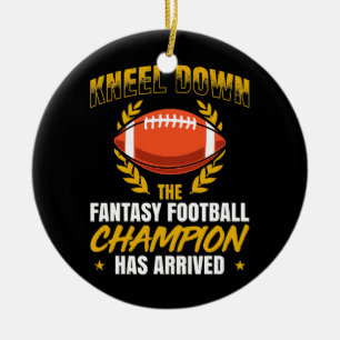 Männer knien nieder Der Fantasy-Fußball-Champion h Keramik Ornament