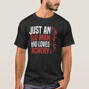 Männer nur ein alter Mann, der für einen Bogen ein T-Shirt