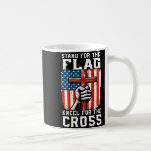 Männer stehen für Flagge knien das Kreuz Christlic Kaffeetasse