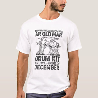 Männer unterschätzen nie einen alten Mann, der Lie T-Shirt