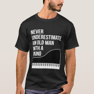 Männer unterschätzen nie einen alten Mann mit Klav T-Shirt