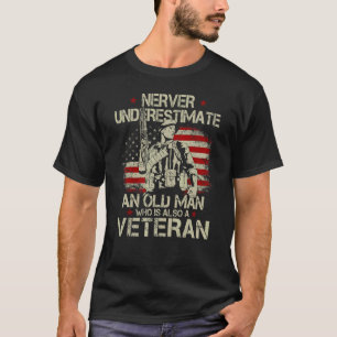 Männer unterschätzen nie einen alten Mann, Vietnam T-Shirt