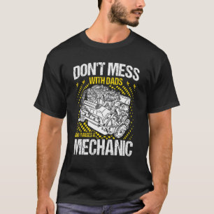 Männer Vater, die einen mechanischen Vater auslöse T-Shirt