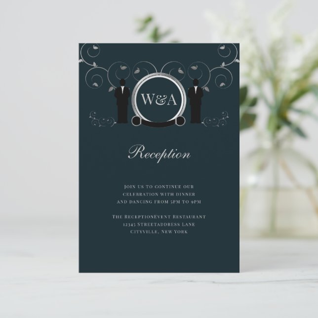 Männliche Hochzeit Silver Blue Monogram LGBTQ Empf Begleitkarte (Stehend Vorderseite)