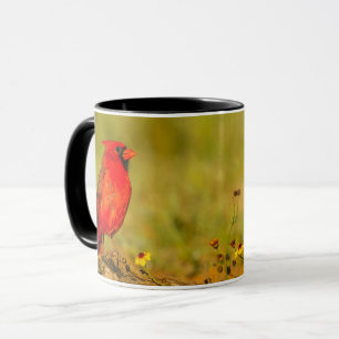 Männlicher Kardinal auf Baumstamm Tasse