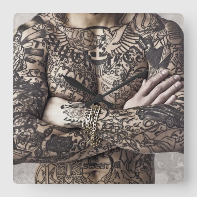 Männlicher Körper Tattoo Fotografie Quadratische Wanduhr (Vorderseite)