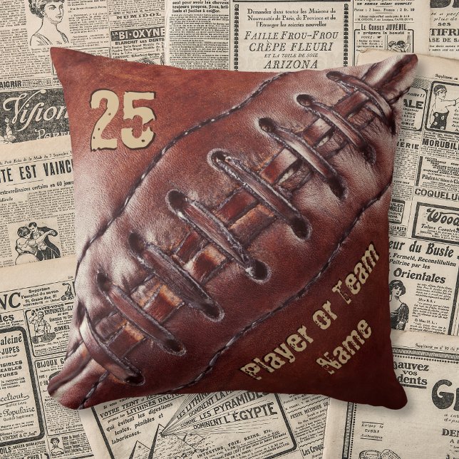 Mannschaft, Spielername und Anzahl Fußball-Kissen Kissen (Personalized Football Pillows. Vintage Football Decor. Gift Ideas for Seniors. Sports man cave.)