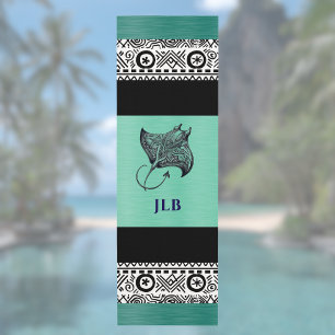 Manta Ray Polynesisches Muster Türkisgrün Monogram Yogamatte