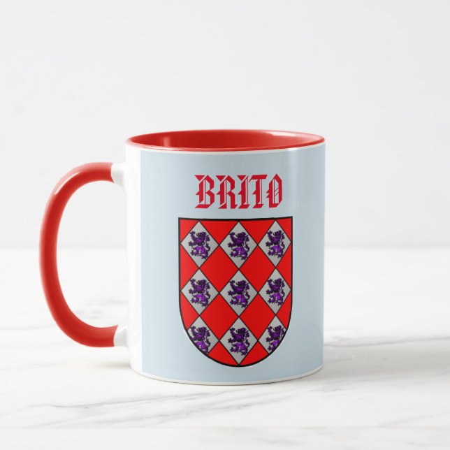 Manteau de famille de Brito de tasse de bras (Gauche)