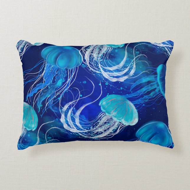 Many blue jellyfishes swimming underwater. Seamles Dekokissen (Vorderseite)