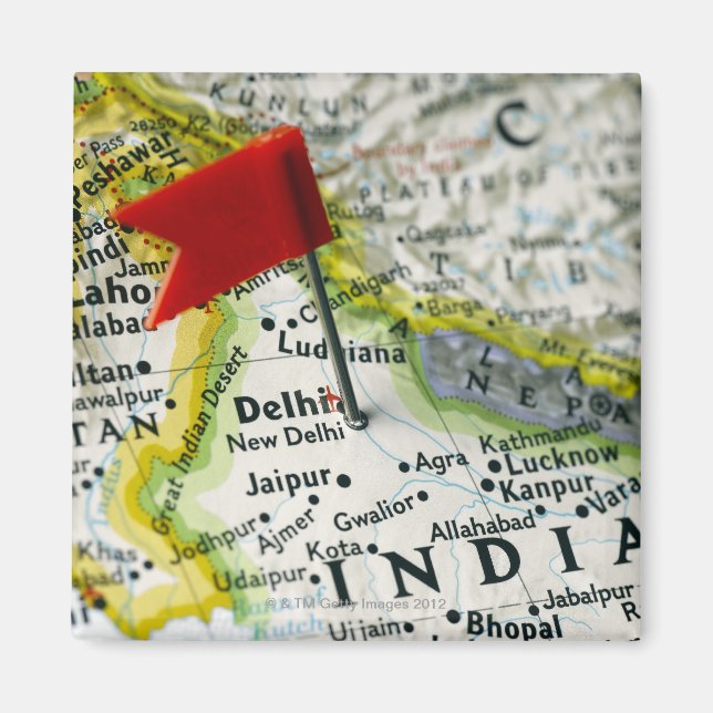 Map Button in Neu Delhi, Indien auf Karte Magnet (Vorne)