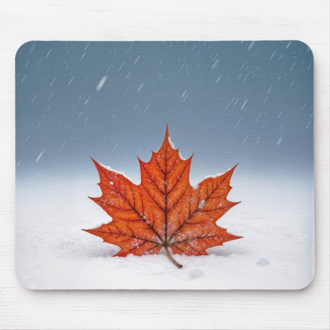 Maple Leaf On Fresh Snow Mousepad (Vorne)