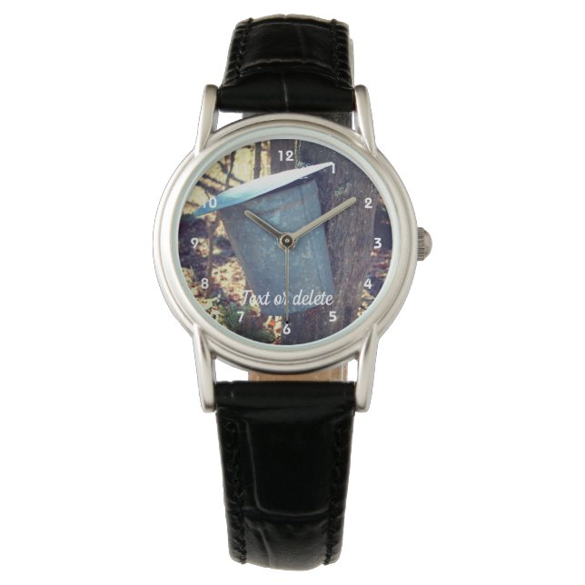 Maple Syrup Sap Bucket on Tree Personalized Armbanduhr (Vorderseite)