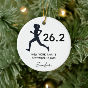 Marathon 26,2 Läuferin mit individuellem Namen Keramik Ornament