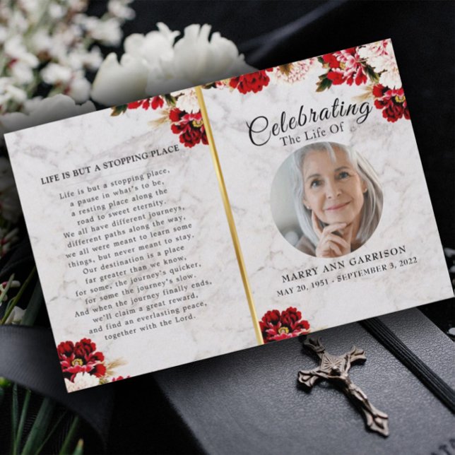 Marble Burgundy Blush Celebration of Life Program (Von Creator hochgeladen)