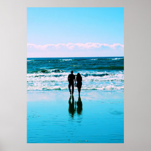 Marche romantique sur la plage Poster