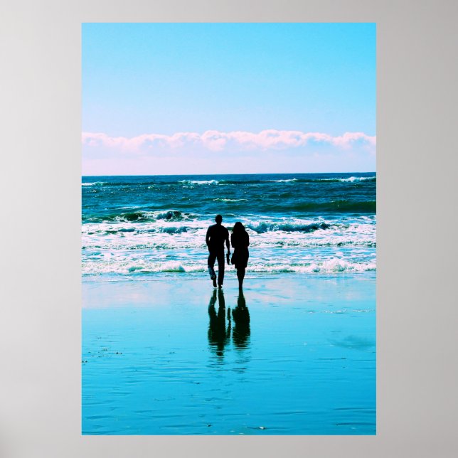 Marche romantique sur la plage Poster (Devant)