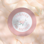 Märchenhafte Blume Pink Girl Geburtstagsparty Pappteller<br><div class="desc">Fügen Sie Ihrer Geburtstagsparty mit diesen Tellern etwas Spaß hinzu! Dieses Design wurde in Anlehnung an unsere Butterfly Fairytale Floral Girl Birthday Party Kollektion entwickelt und bietet eine klassische Märchentypografie und einen Blumenstrauß in Aquarellfarben. Klicken Sie auf "Diese Vorlage personalisieren" und füllen Sie die Felder mit Ihren Daten aus. Fühlen...</div>