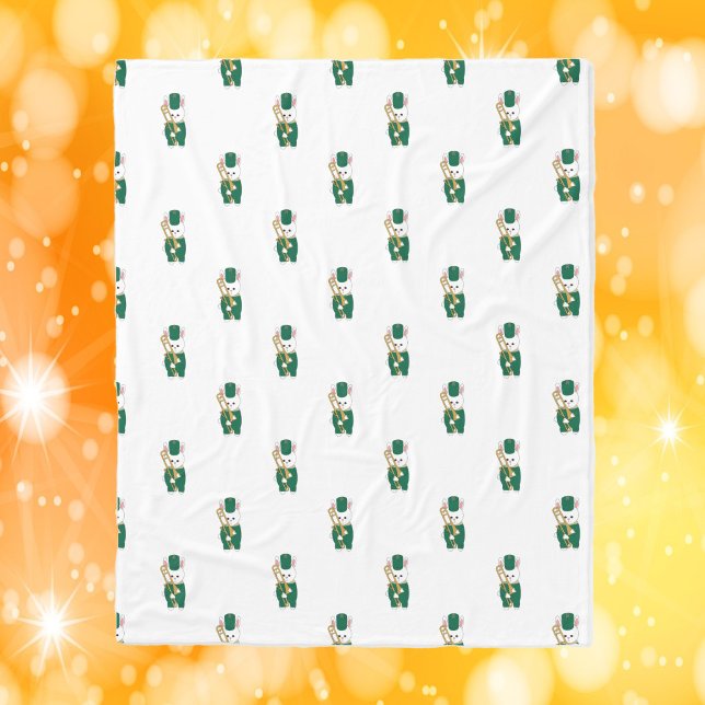 Marching Band Hase mit Posaune Grün Gold Fleecedecke (A fleece blanket with a pattern of white rabbits with trombones.)