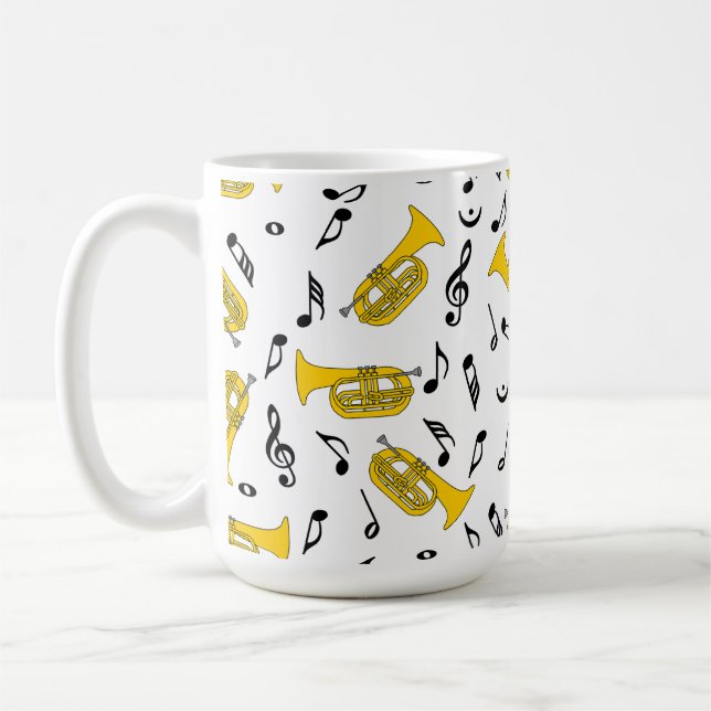 Marching von Baritone Musiknotens Treble Clefs Kaffeetasse (Links)