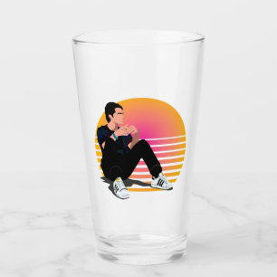 Marcus Baker Retrovibe der 90er Glas