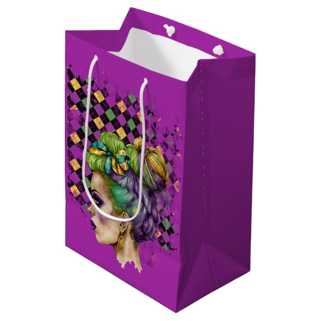 MARDI GRAS FRAU MIT LILA GRÜNEN GOLDHAAR MITTLERE GESCHENKTÜTE (Vorderseite Schrägansicht)