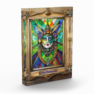 Mardi Gras Realm Portraits - Die Priesterin Fotoblock
