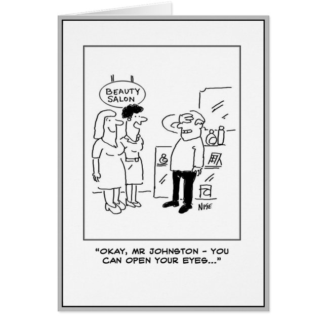 Mari avec les yeux fermés attend d'être surpris. (Devant)