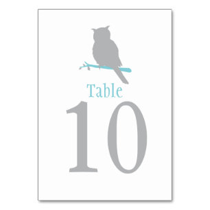 Mariage d'oiseau de hibou gris ou numéro de table