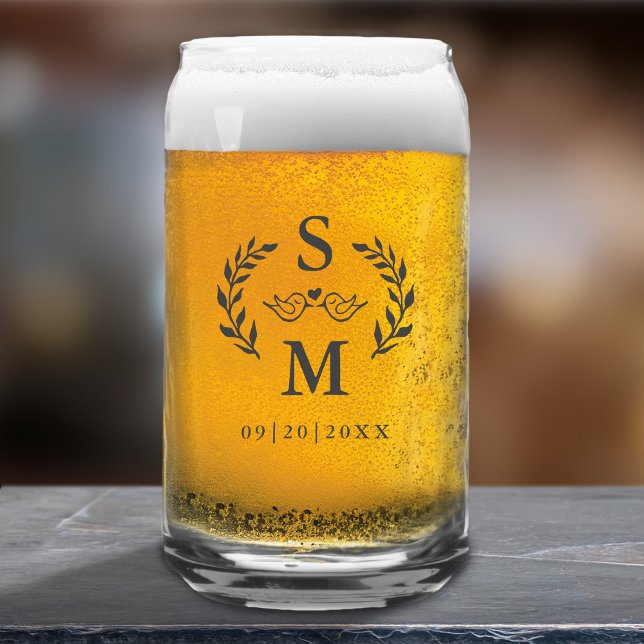 Mariage personnalisé Monogramme moderne Cimier de  (Custom Wedding Modern Monogram Wreath Crest Gray Can Glass)