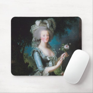 Marie Antoinette mit Rose von Elisabeth Le Brun Mousepad