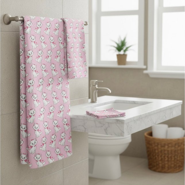 Marie Bath Towel Set (Von Creator hochgeladen)