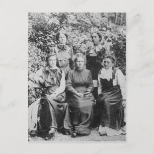 Marie Sklodowska Curie mit ihren vier Schülern Postkarte