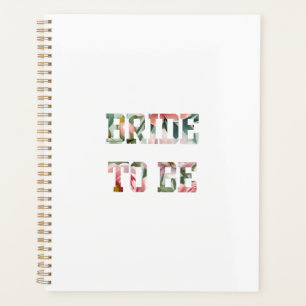 Mariée à motifs floraux