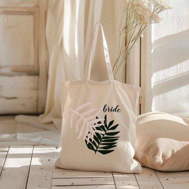 Mariée | Sac fourre-tout Palm Getaway (Pink and green palm leaves wedding bride or bridal party welcome tote bag.)