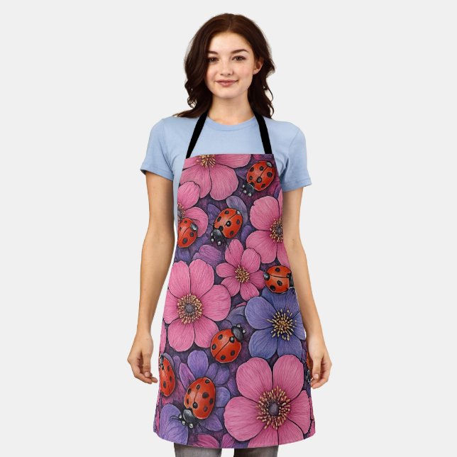 Marienkäfer Blumen Schürze (Getragen)