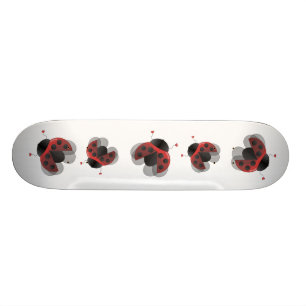 Marienkäfer fliegen skateboard
