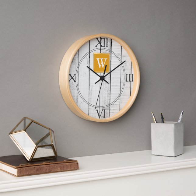 Marigold Rustic Monogram Clock Uhr (Büro)